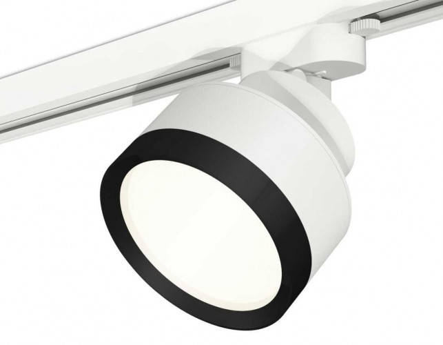 Комплект трекового светильника Ambrella light Track System XT (A2524, A2105, C8101, N8113) XT8101002