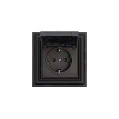 Розетка 2P Liregus Retro с крышкой шторками черный матовый 29-223