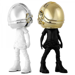 Статуэтка настольная ArtHomeDecor STAR TRAVELER 6840 SILVER  WHITE