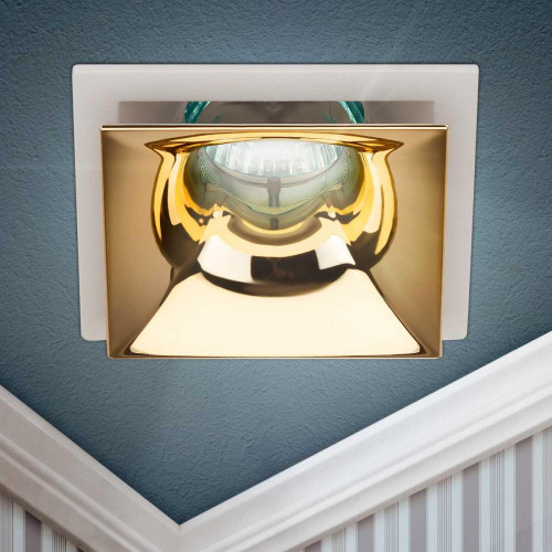 Светильник встраиваемый декоративный ЭРА KL102 WH/GD под лампу MR16 GU5.3 белый/золото Б0056352