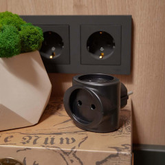 Тройник электрический 6А б/з черный 220 В REXANT 11-1064-1