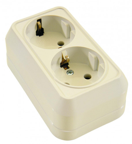 Розетка Makel 2-м ОП с заземл. крем. 45282