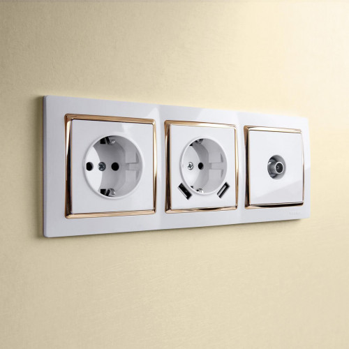 Рамка Werkel Snabb на 3 поста белый/золото W0031933 4690389160875